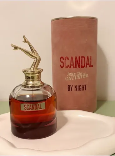 Perfume Scandal By Night Original descontinuado 80ml