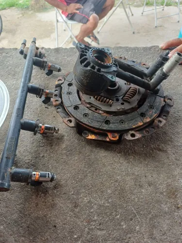 Vendo peças Ford 