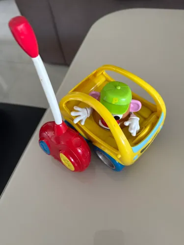 Carrinho rádio controle, cabeça de batata