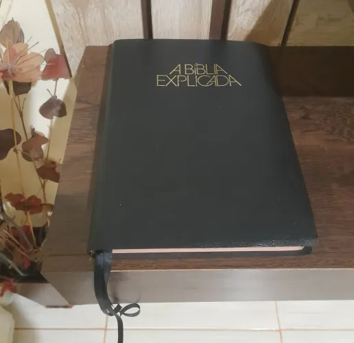 Bíblia Explicada (Joia raríssima da (Cpad) linda.