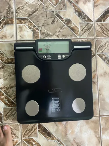Balança de Bio impedância