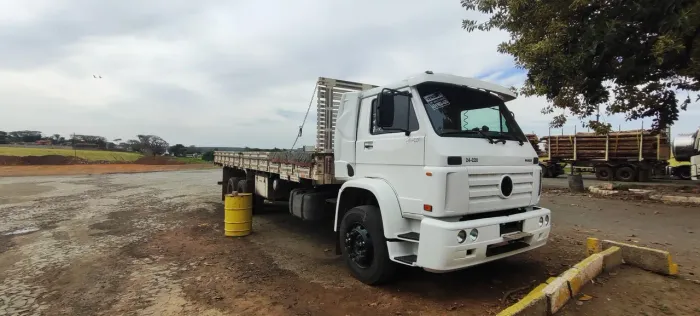 VW truck 24220worker