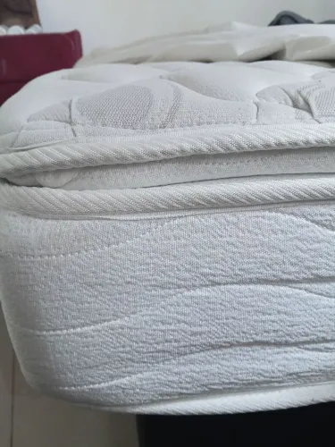  Queen Size no Brasil é 1,58 m de largura por 1,98 m de comprimento, de 2.000 por 600,00, 