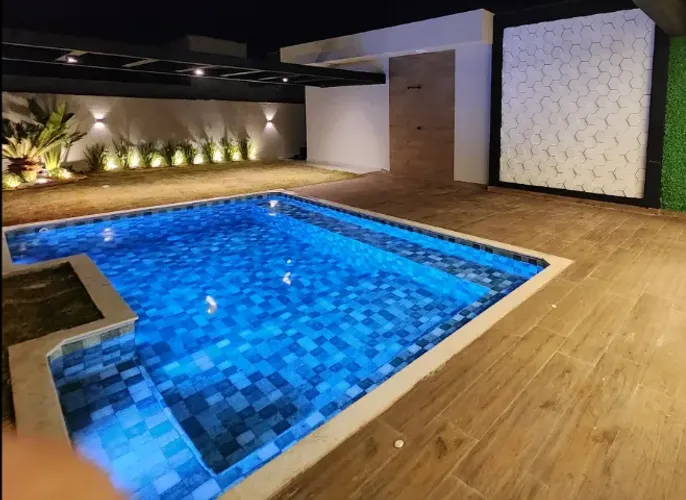 PISCINAS DE VINIL E AZULEJO CONSTRUÇÃO E REFORMA