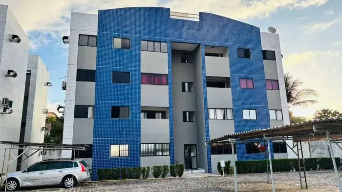 Apartamento No Térreo 2/4 com Suíte e 64m² à Venda no Condomínio Porto Grecco