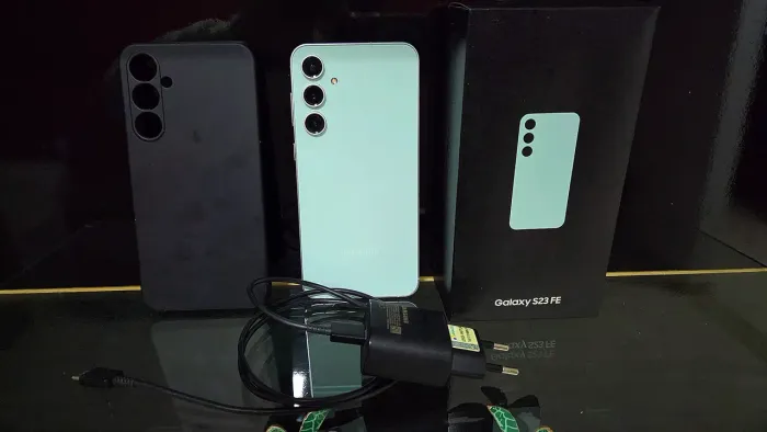 S23 FE 5G 128 GB 8 GB RAM (Exynos)