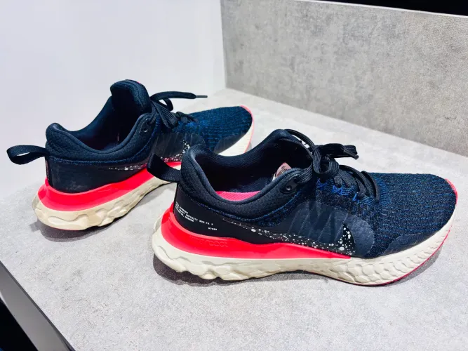 Tênis Nike 