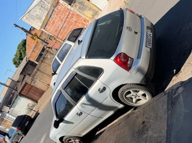 Volkswagen Fox 1.0 MI Total Flex 8V 5P 2011