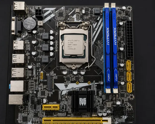 Kit Intel i5-3450 + Placa-mãe H61 Revenger + 16 GB (2x8 GB) DDR3 HyperX Fury