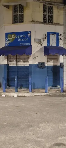 alugo um ponto comercial de esquina no prado. do lado do supermercado Max.