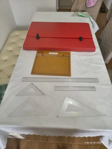 Kit de desenho técnico