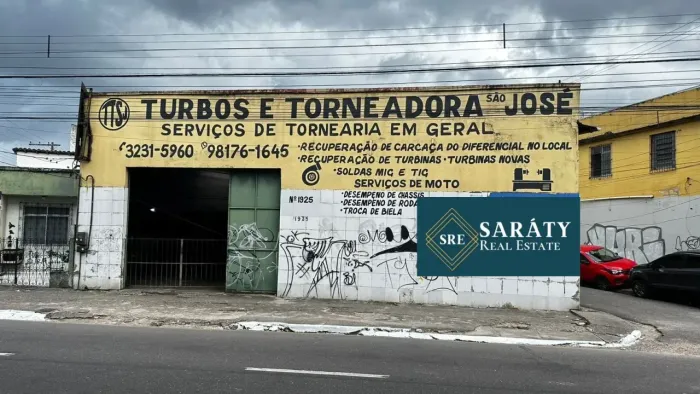 Domaterra Negócios Imobiliários Vende prédio comercial  com 400 m² e residência na P. Alva