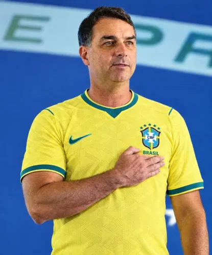 VOTA 22 na Eleição | Camisa do Brasil 2026 - Nova Lacrada P ao GGG