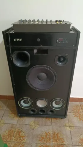 Caixa Amplificada 200w RMS com Mesa de Som