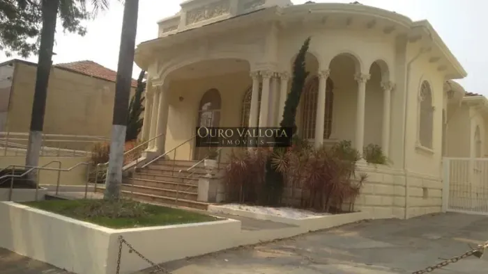 Terreno com 1.200m²