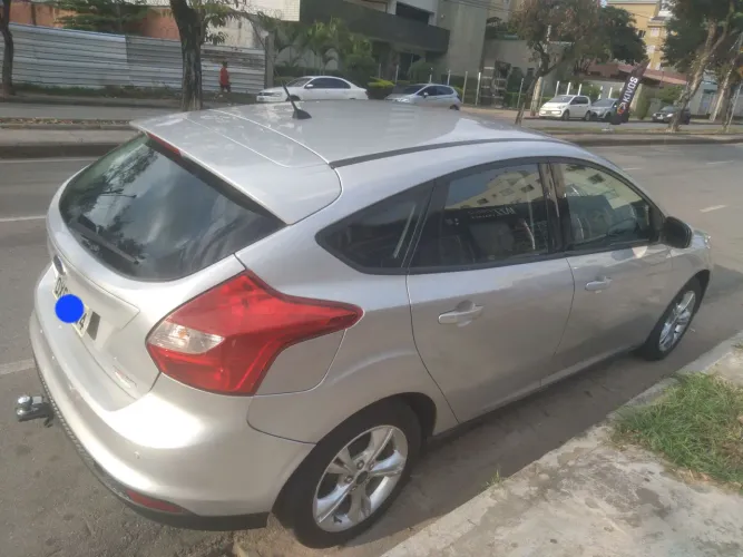 Ford Focus 1.6 S/1.6 SE Flex 16V 5P AUT 2014