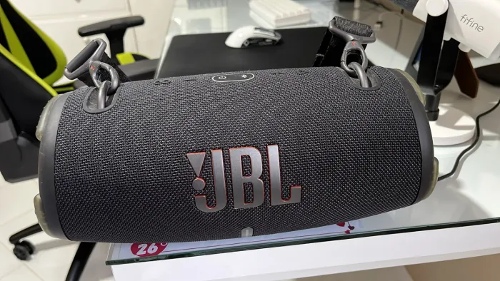 Caixa JBL