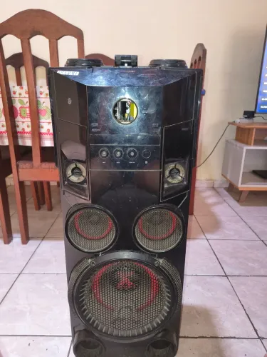LG XBOOM OM7560 - PRA VENDER RÁPIDO CUIDA ?