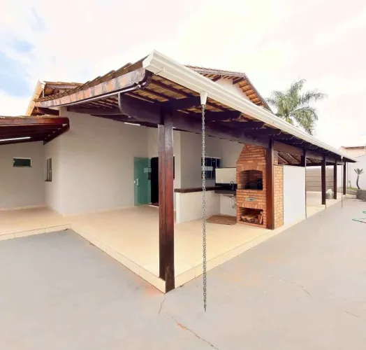 - CASA À VENDA NO ALVORADA