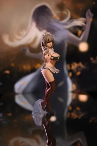 Figure Tsuki Uzaki