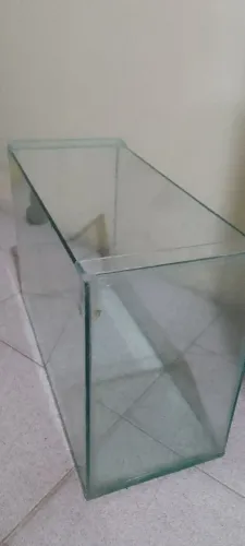 Aquário resistente para peixes pequenos 