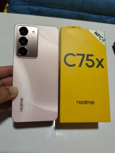 Realme c75x 256 GB menos de um mês de uso 