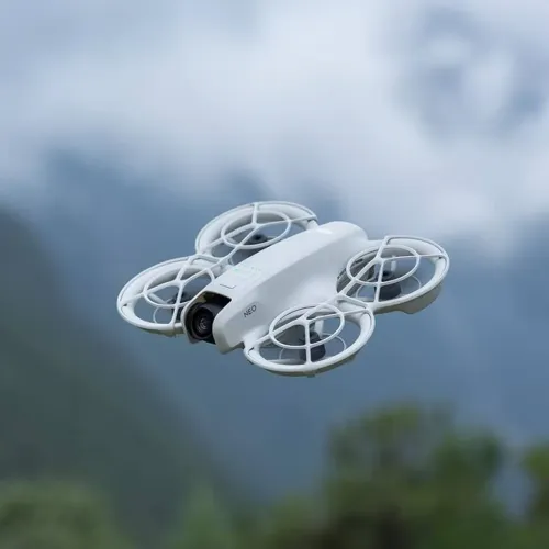 DRONE DJI NEO