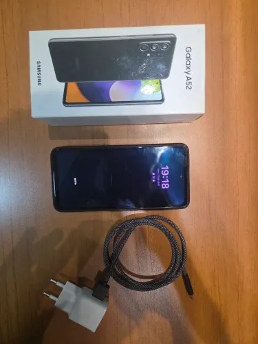 Samsung A52
