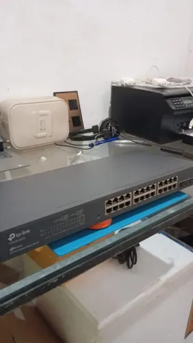 Switch TP-LINK JetStream 24 Portas Gigabit T1600G-28TS
