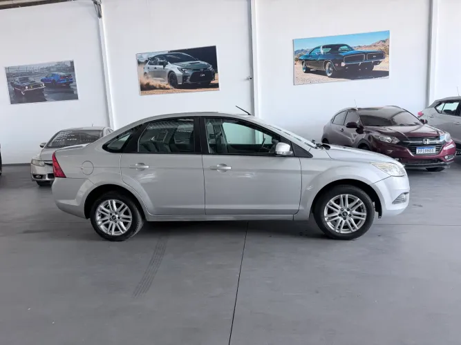 Ford Focus Sedan 2.0 16v/2.0 16V Flex 4P 2012