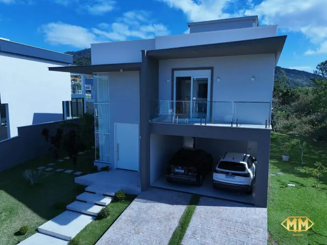 Casa mobiliada em condomínio fechado para locação anual na Praia dos Ingleses