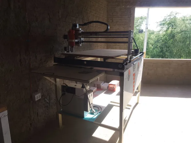 CNC com área útil 1,00 x 0,60