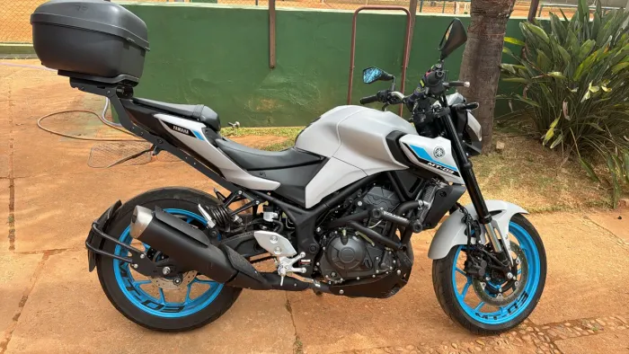 Vendo moto impecável