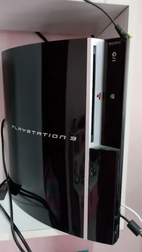 PS3 FAT, 500Gb 1 controle do ps4, 7 jogos originais