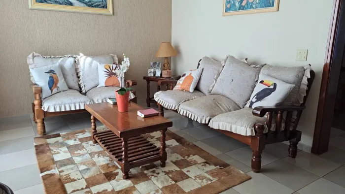 Conjunto de sofá madeira maciça