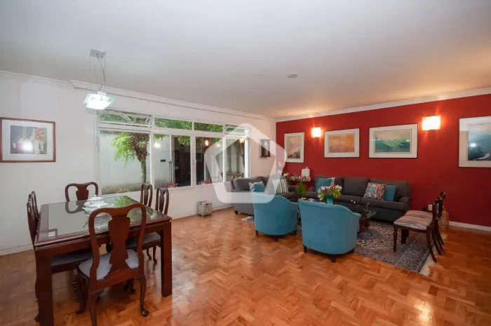 Casa em Vila Ipojuca