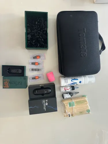 Máquina de tatuagem Pen e kit de tatuagem 