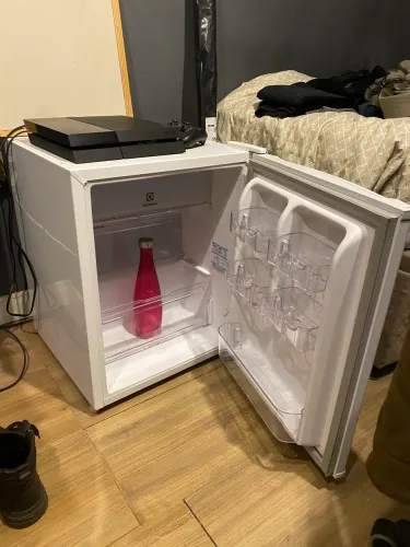 Frigobar Electrolux 80l