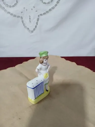 Antigo Bibelô porcelana decada 60