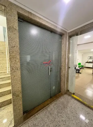 Sala Comercial para Alugar | 30 m² no Bairro Palmeiras, Ponte Nova  R$ 2.000