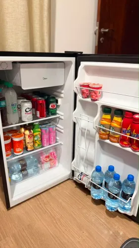 Frigobar MIDEA BLACK EDITION