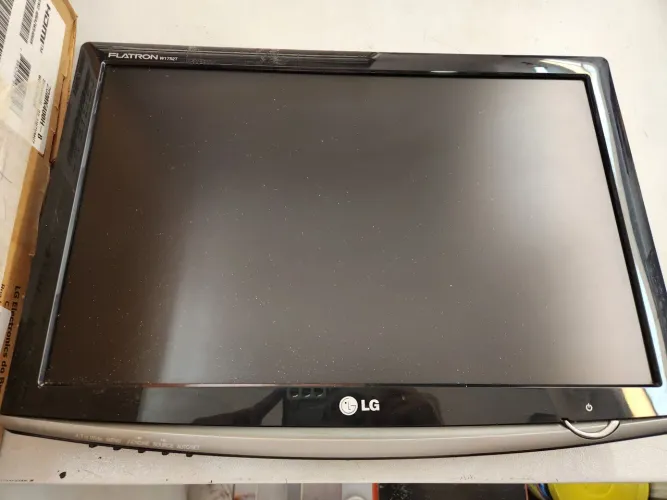 Monitor LG Flatron