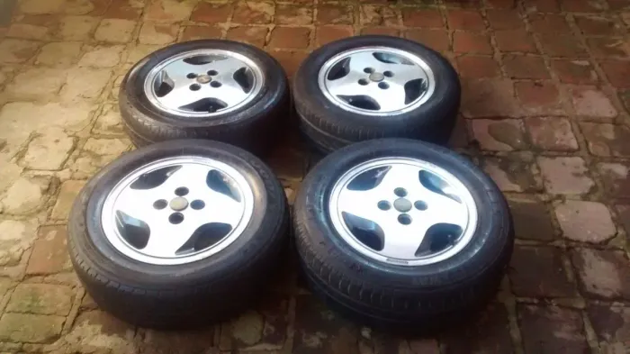 Vendo rodas de Tempra aro 14