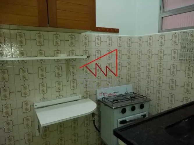 Kitnet/Conjugado - / Residencial / Glória