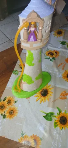 Rapunzel encantado disney torre