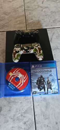 Ps4 slim semi novo extra