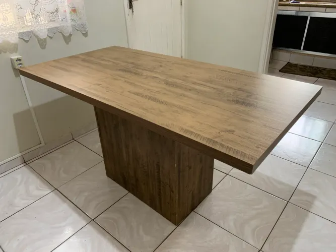 MESA JANTAR 6 LUGARES AMADEIRADA (1,60 x 0,80)