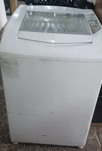 Máquina de lavar roupas, brastemp, 10kg, funcionando perfeitamente.