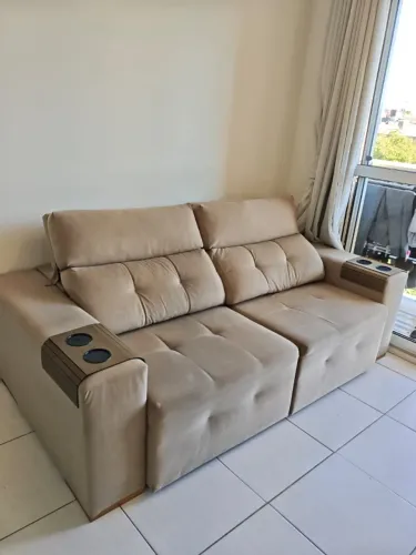 Sofá 3 lugares Retratil Suede Marron - Mobly