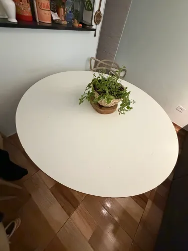Mesa oval estilo escandinavo moderna 1,20m